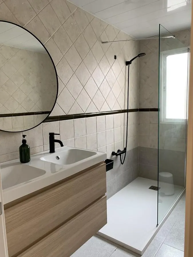 Apartamento Junto A Estacion Ave - 3 Dormitorios Granada